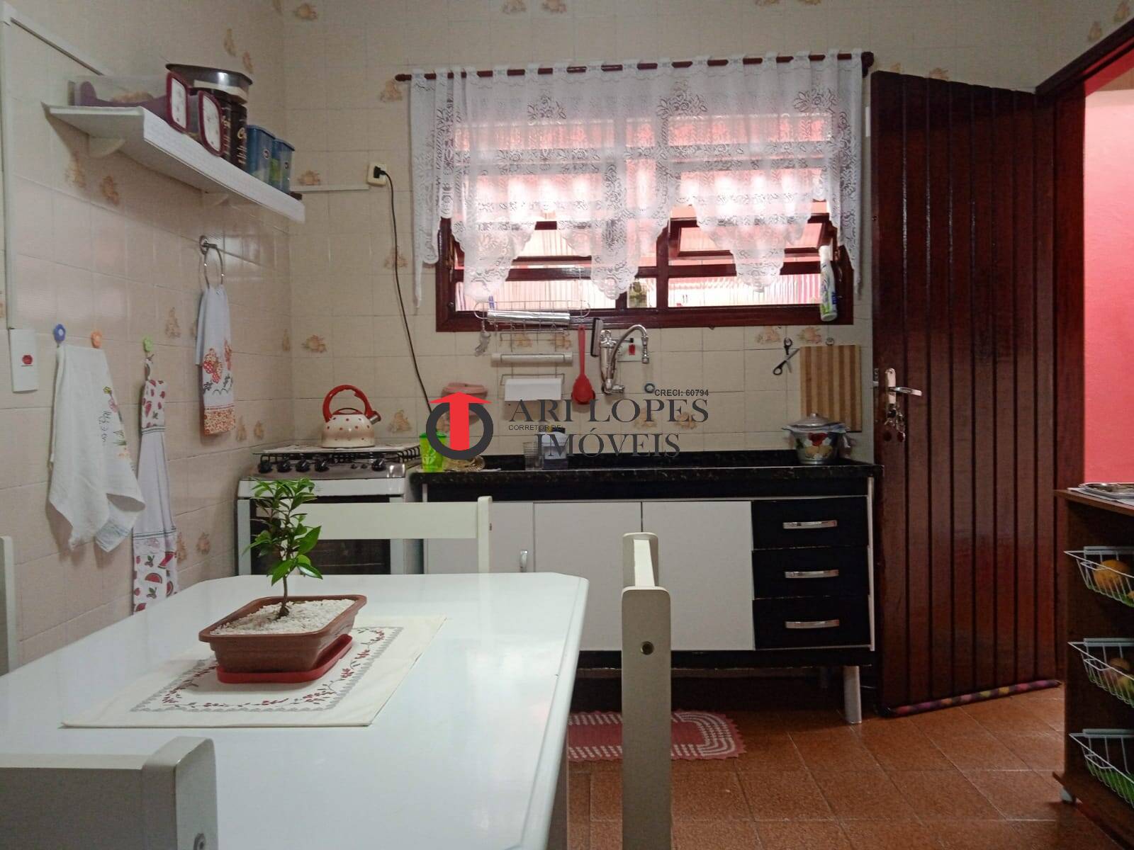 Casa à venda com 2 quartos, 81m² - Foto 6